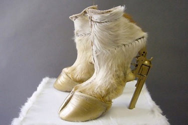Why yes those are gun goat hoof shoes